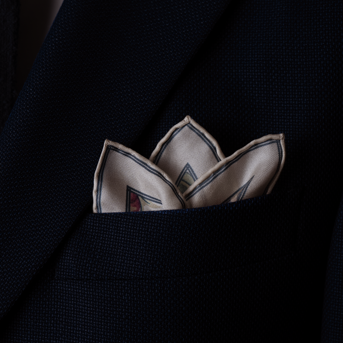 Majestic Bird, Rose Pocket Square