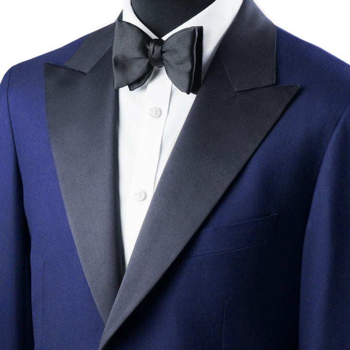 NavyPeakLapelDinnerJacketImage  